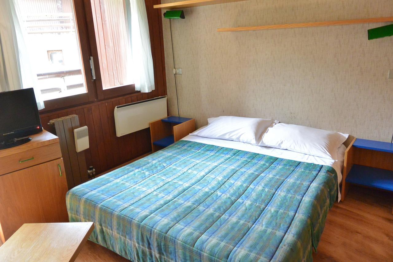 Appartamenti La Maison De Vacances بيريوِل تْشيرفينيا المظهر الخارجي الصورة
