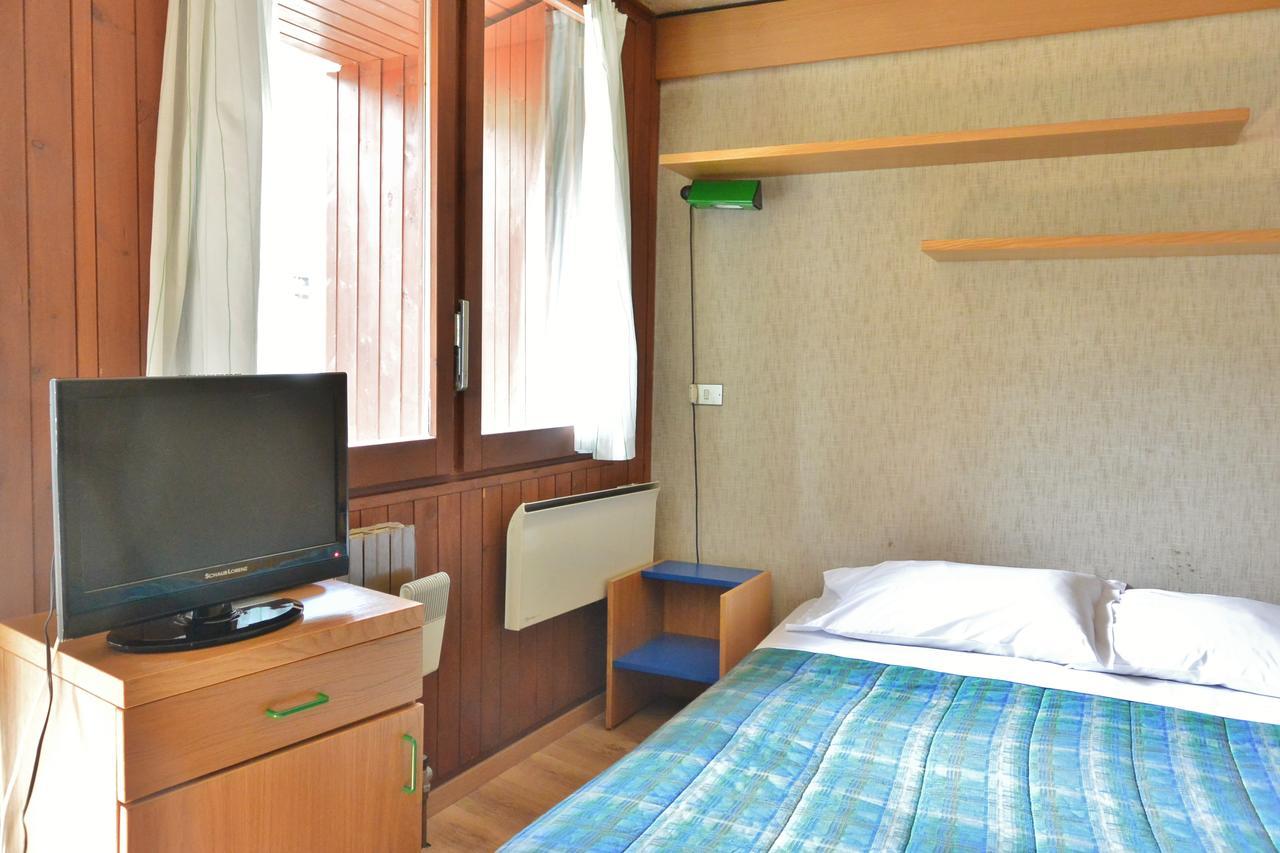 Appartamenti La Maison De Vacances بيريوِل تْشيرفينيا المظهر الخارجي الصورة
